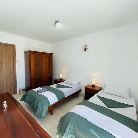 Coral Cove Comfort Room 2 St. Paul's Bay Bagian luar foto